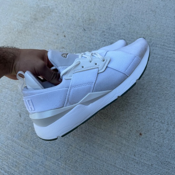 Womens White Puma Shoes - Picture 7 of 10